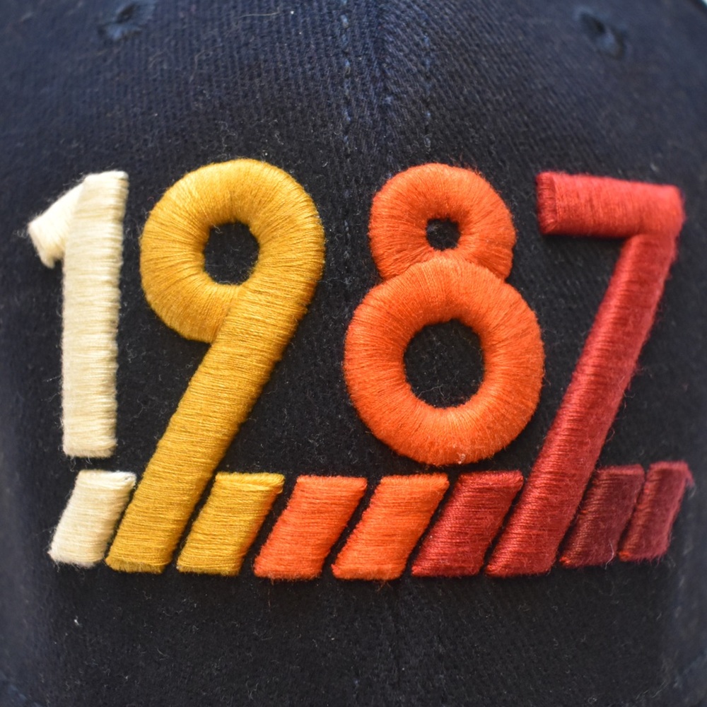 Embroidered hat (fitted)